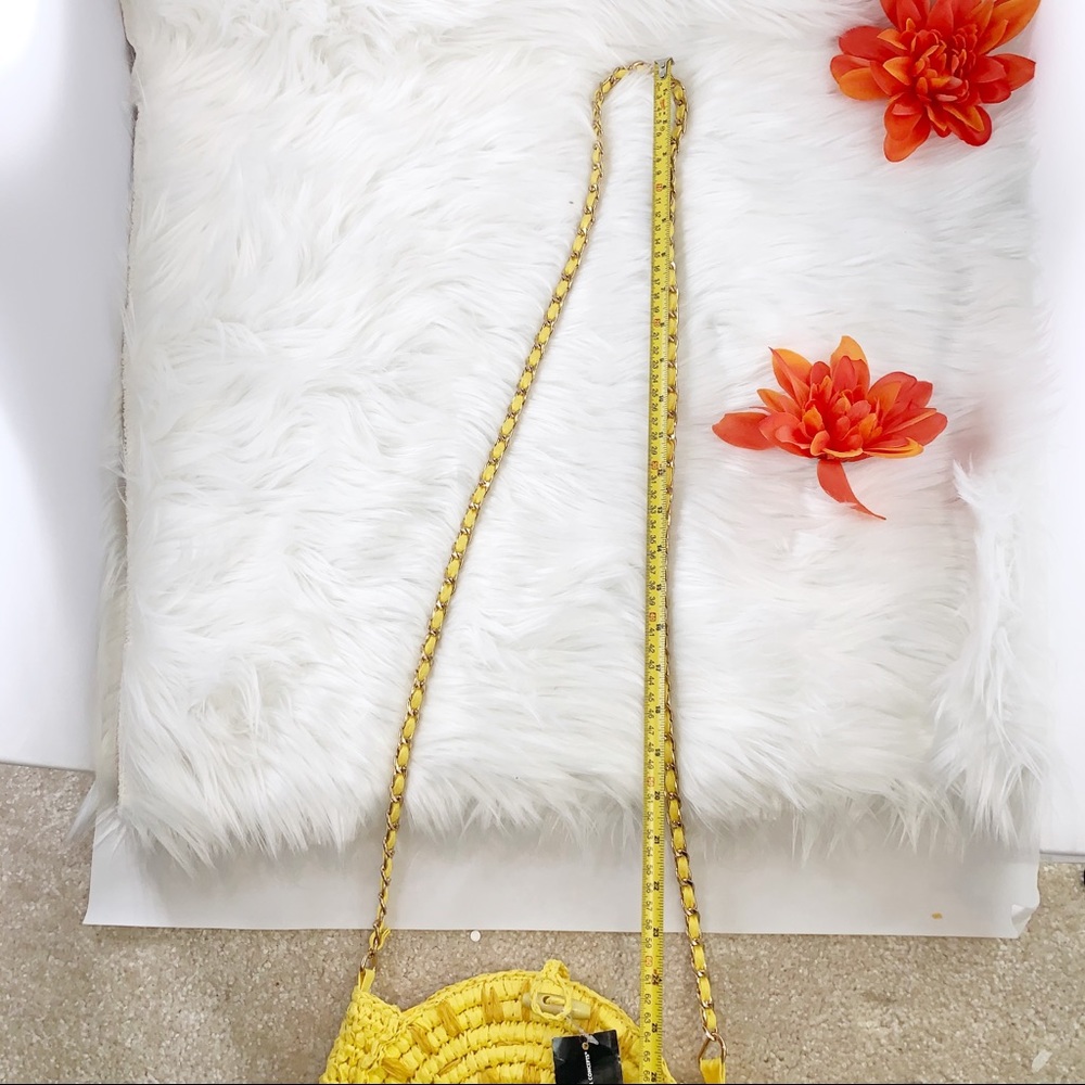 Cute inc daffodil yellow round straw crossbody bag - Picture 6 of 11